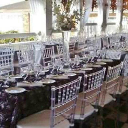 Village Hotel 오쵸 리오스 외부 사진